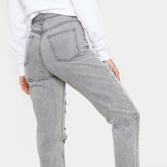 PrettyLittleThing Mom Faded Gray High Waisted Jeans - Picture 3 of 13